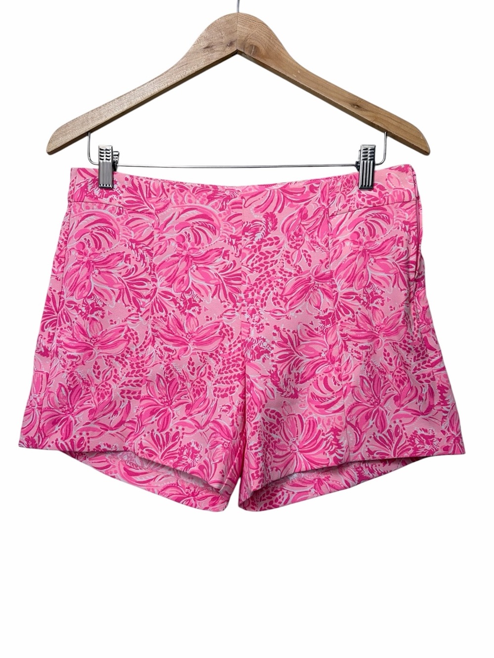 Lilly Pulitzer Fola pink blossom foxy pink shorts